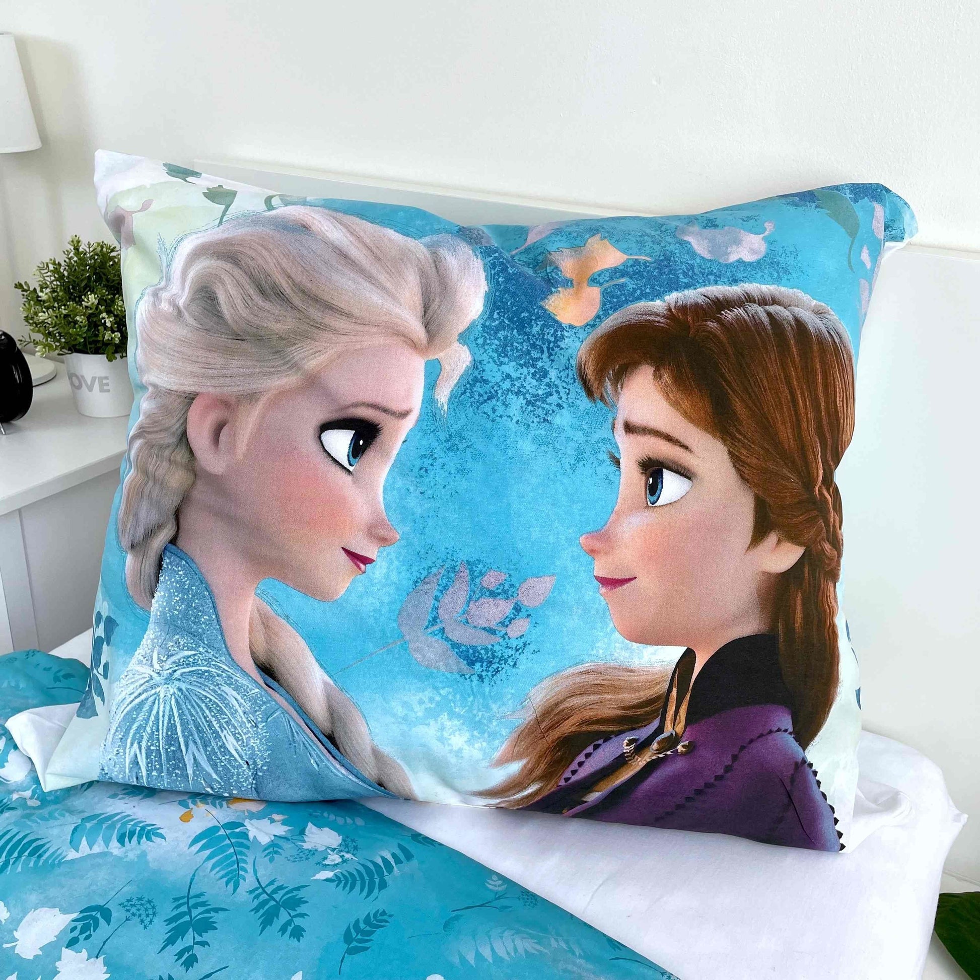 Frozen 2 otroška posteljnina Family | Shopacita