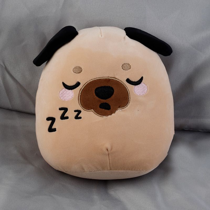 Plišasta igrača Squidglys Gus the Pug 23cm | Shopacita Squishmallows